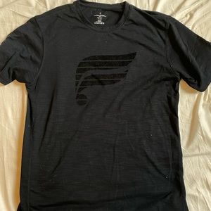 Fabletics men’s medium shirt